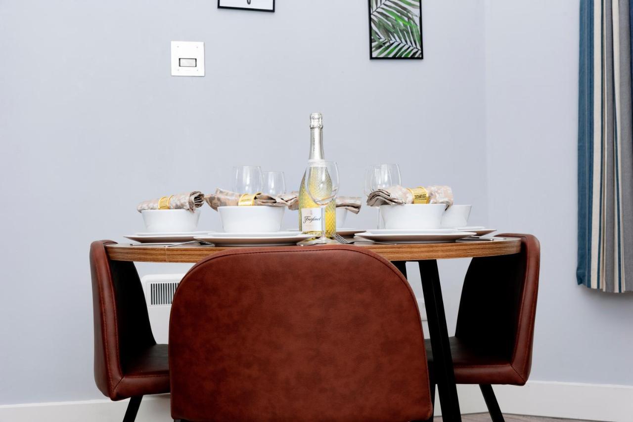 Wrexham Central Stay - Apartment Six Exteriér fotografie