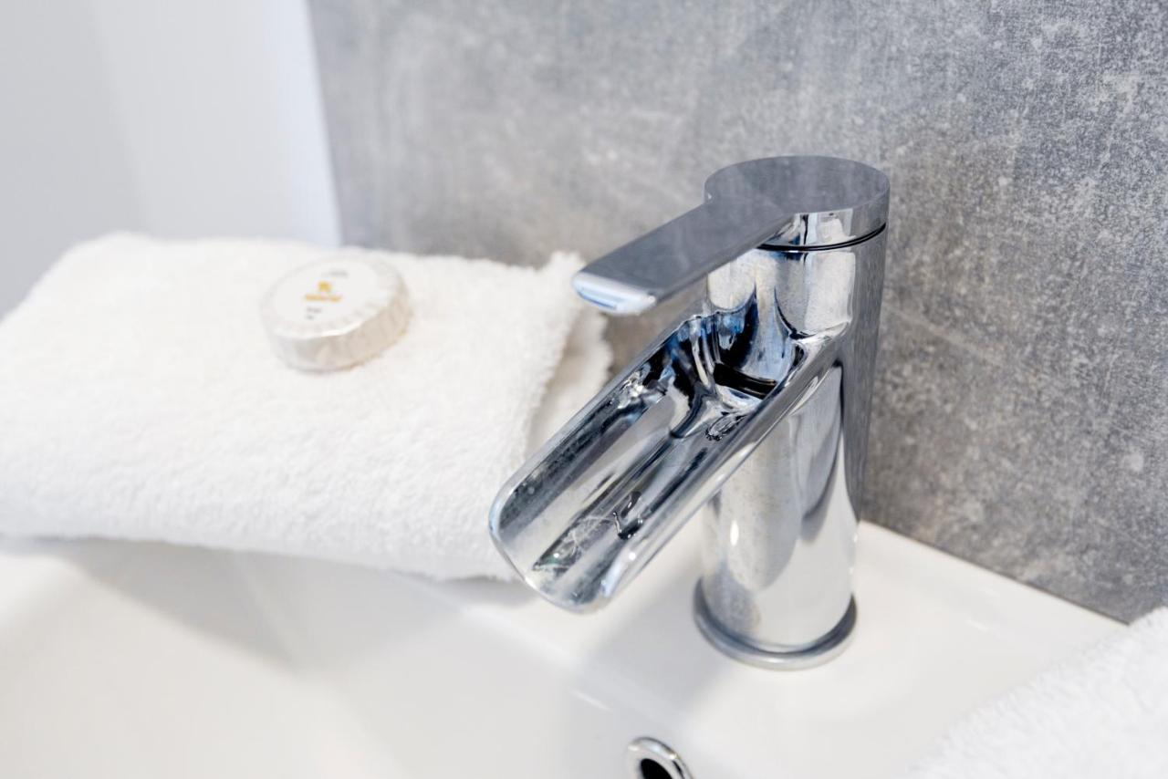 Wrexham Central Stay - Apartment Six Exteriér fotografie