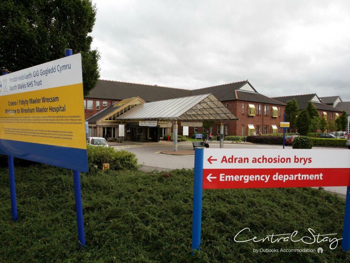 Wrexham Central Stay - Apartment Six Exteriér fotografie